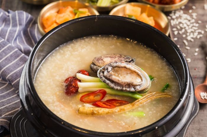 Món ăn khi đi tour du lịch Cô Tô: Cháo Bào Ngư thơm ngon bổ dưỡng, tốt cho sức khỏe